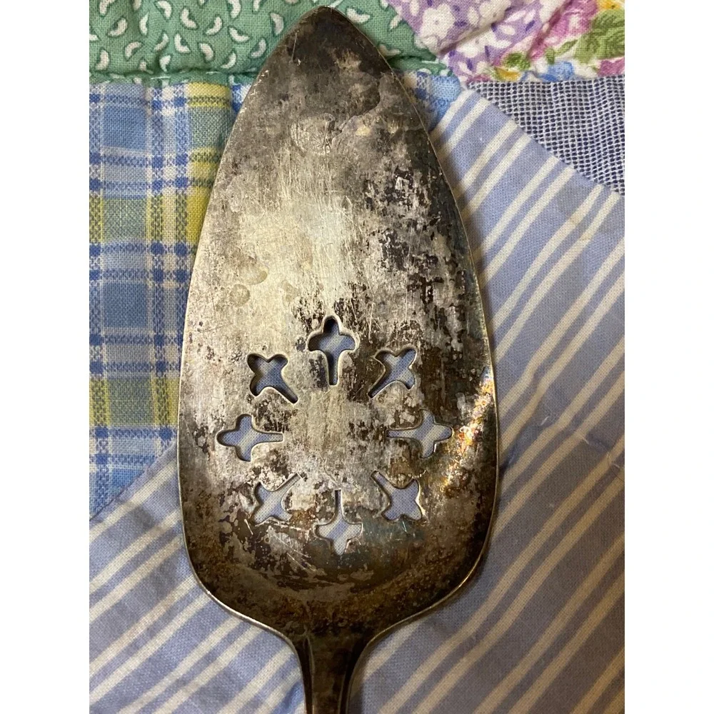 Vintage Wm Rogers Floral Meat Fork & Crown Silverplate Pie Server Patina Set